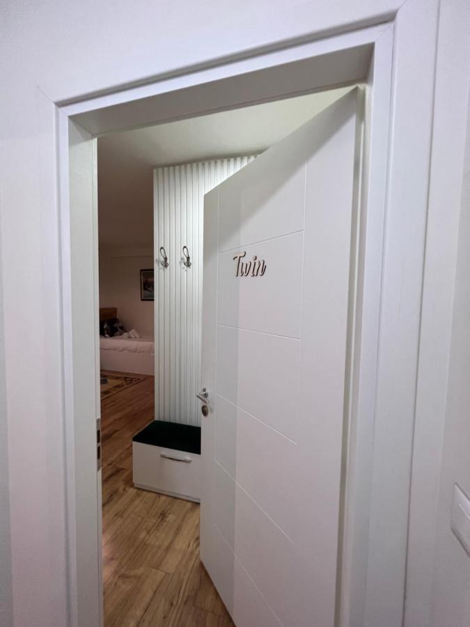 Grand Park & Bllok Area Rooms Тирана Экстерьер фото