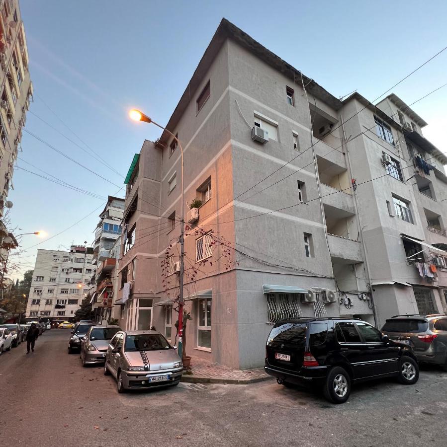 Grand Park & Bllok Area Rooms Тирана Экстерьер фото